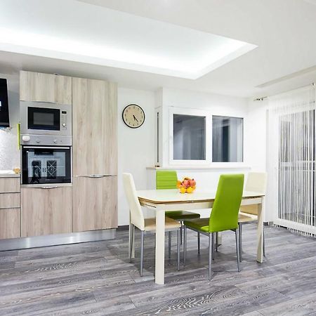 Apartments Villa Sofia Crveni Vrh Zewnętrze zdjęcie