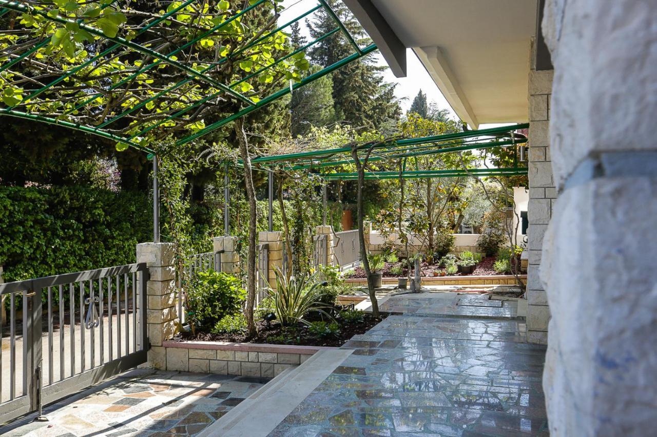Apartments Villa Sofia Crveni Vrh Zewnętrze zdjęcie